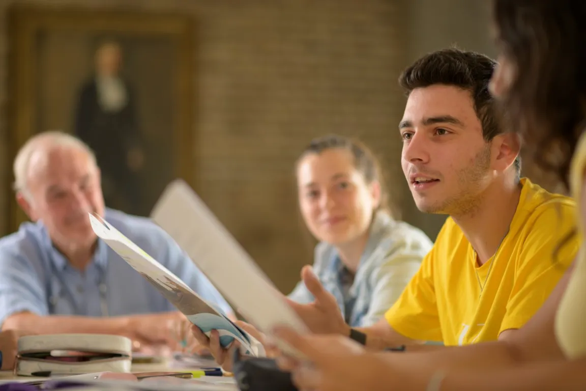 Banner tabara de vara Finante si economie pregatire pre-universitara_Your Education Shape_Your Educational consultant
